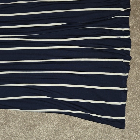 Venus Maxi Dress - Picture 4 of 6